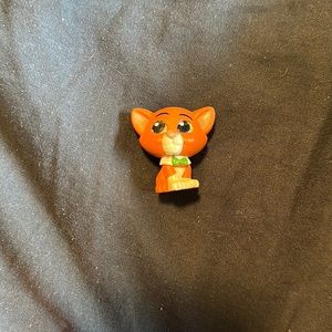 DOORABLE i have no idea what character this is! please comment if you do,fox?